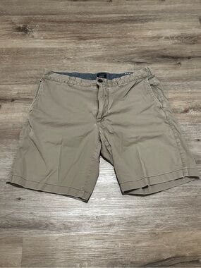 J. Crew Men's Tan Cotton Cargo Shorts